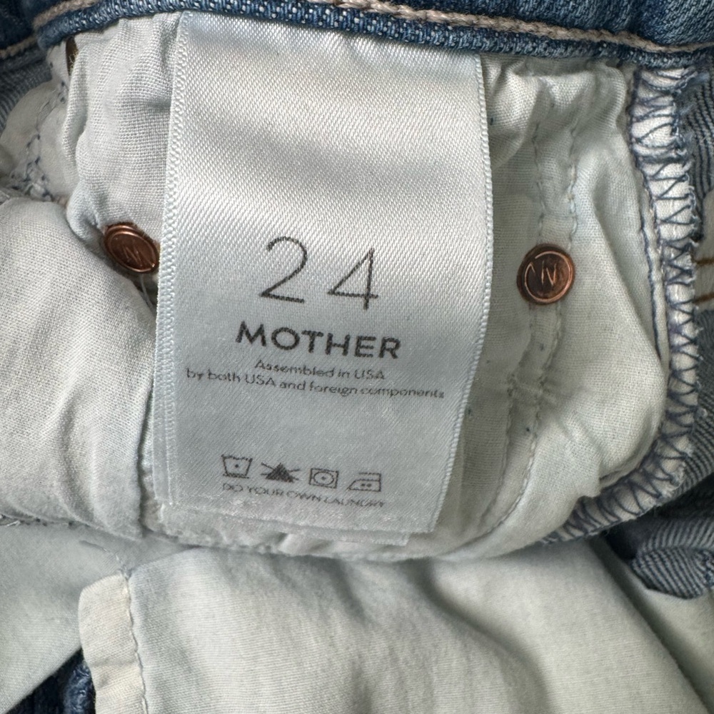 MOTHER Insider Crop Step Fray in Shoot To Thrill Size 24 - Picture 13 of 15